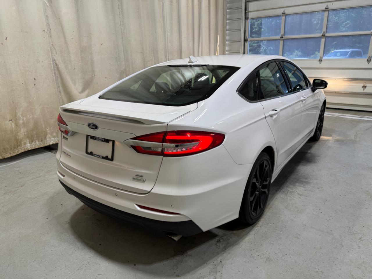 Ford Fusion SE FWD 2020