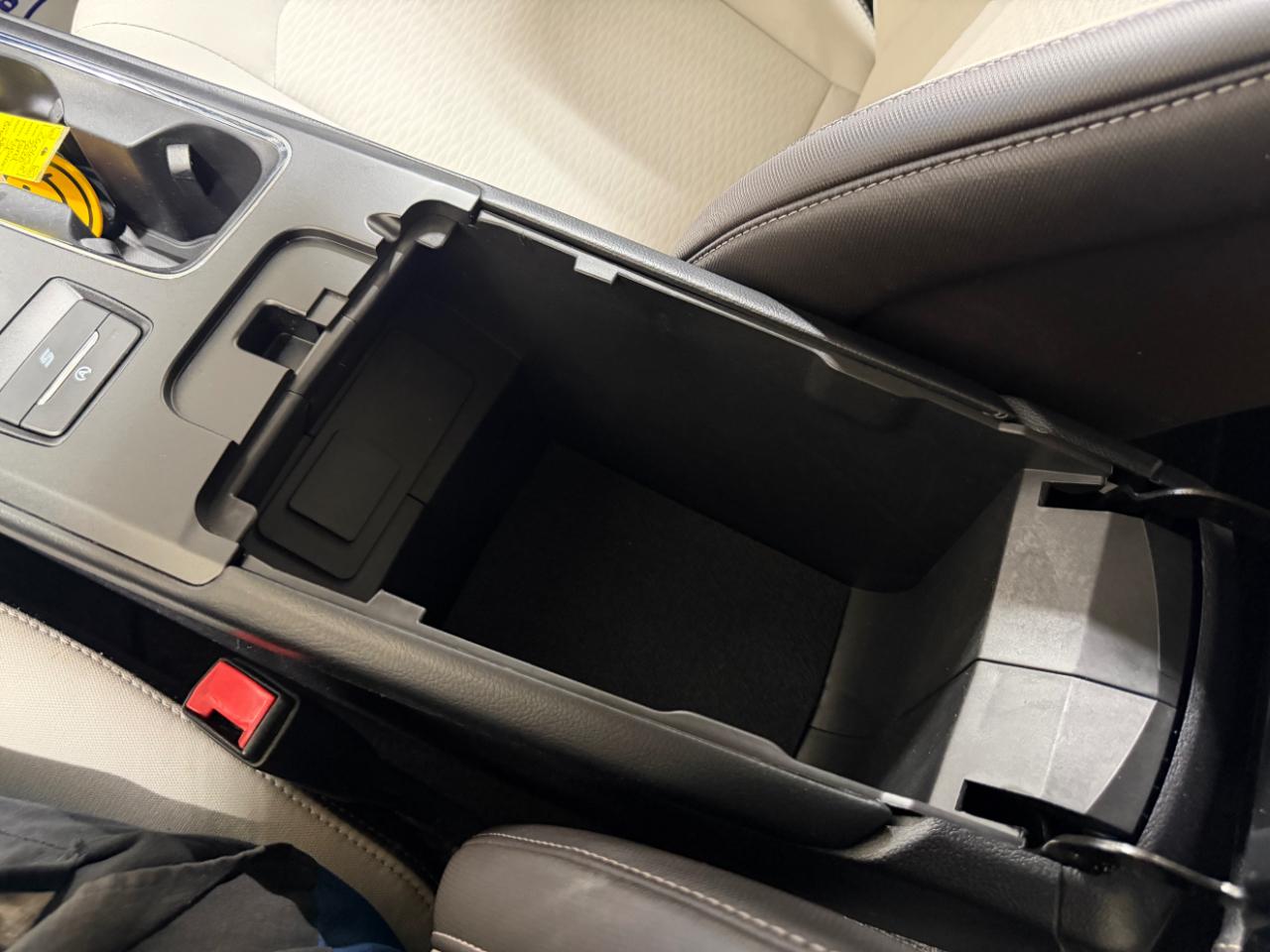 Ford Fusion SE FWD 2020