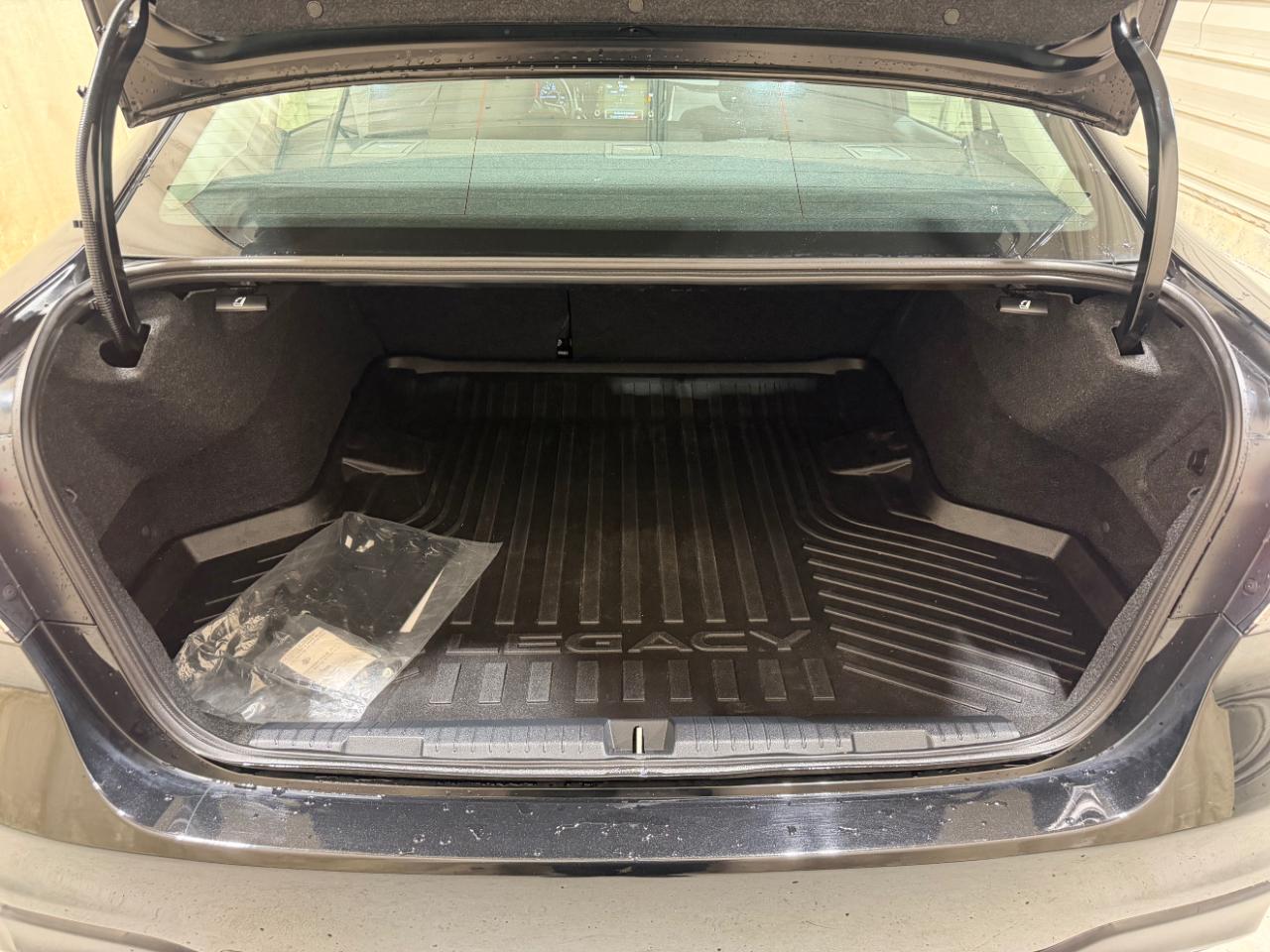 Subaru Legacy Premium AWD 2024