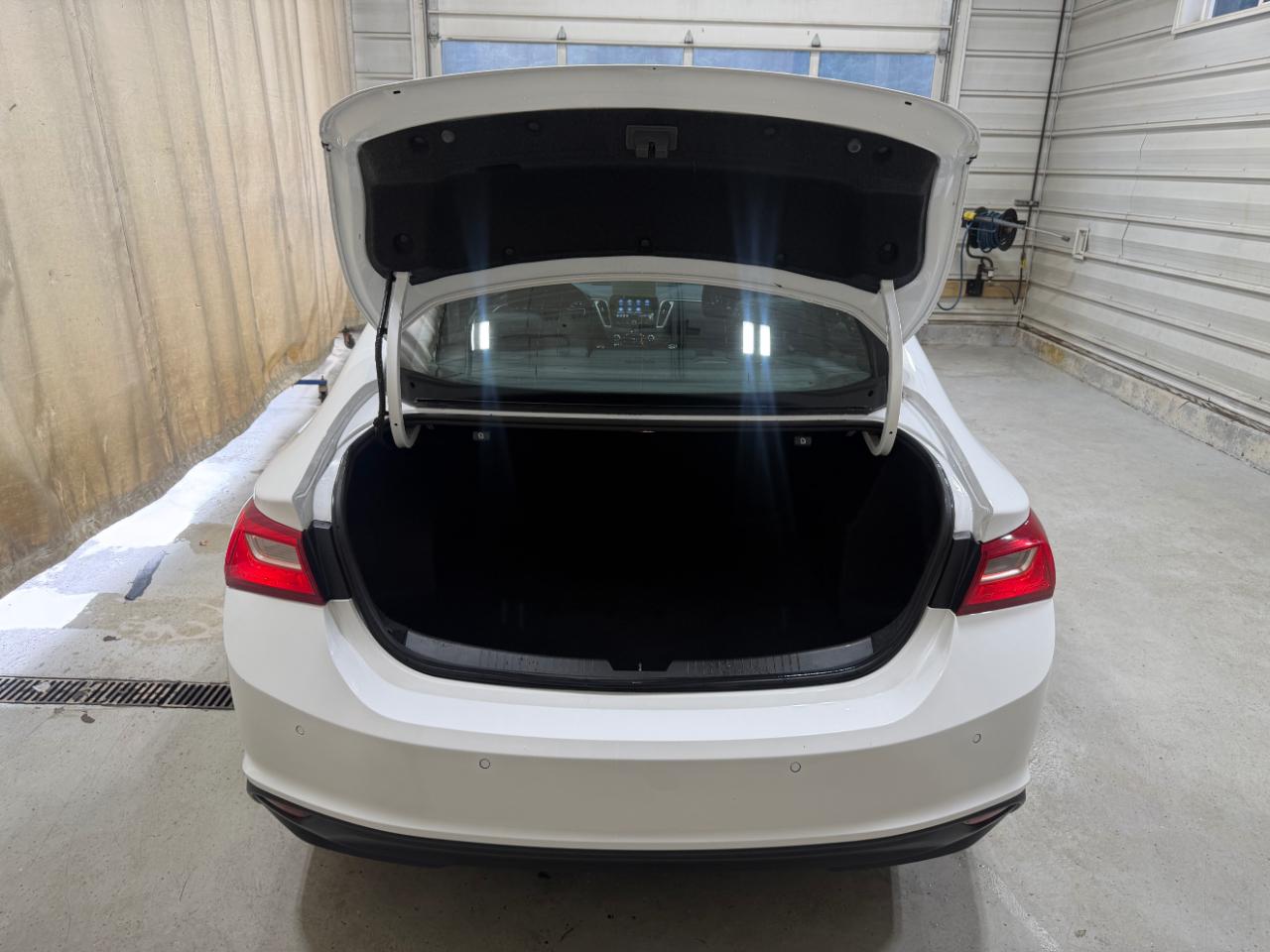 Chevrolet Malibu 4dr Sdn LS w/1FL 2022