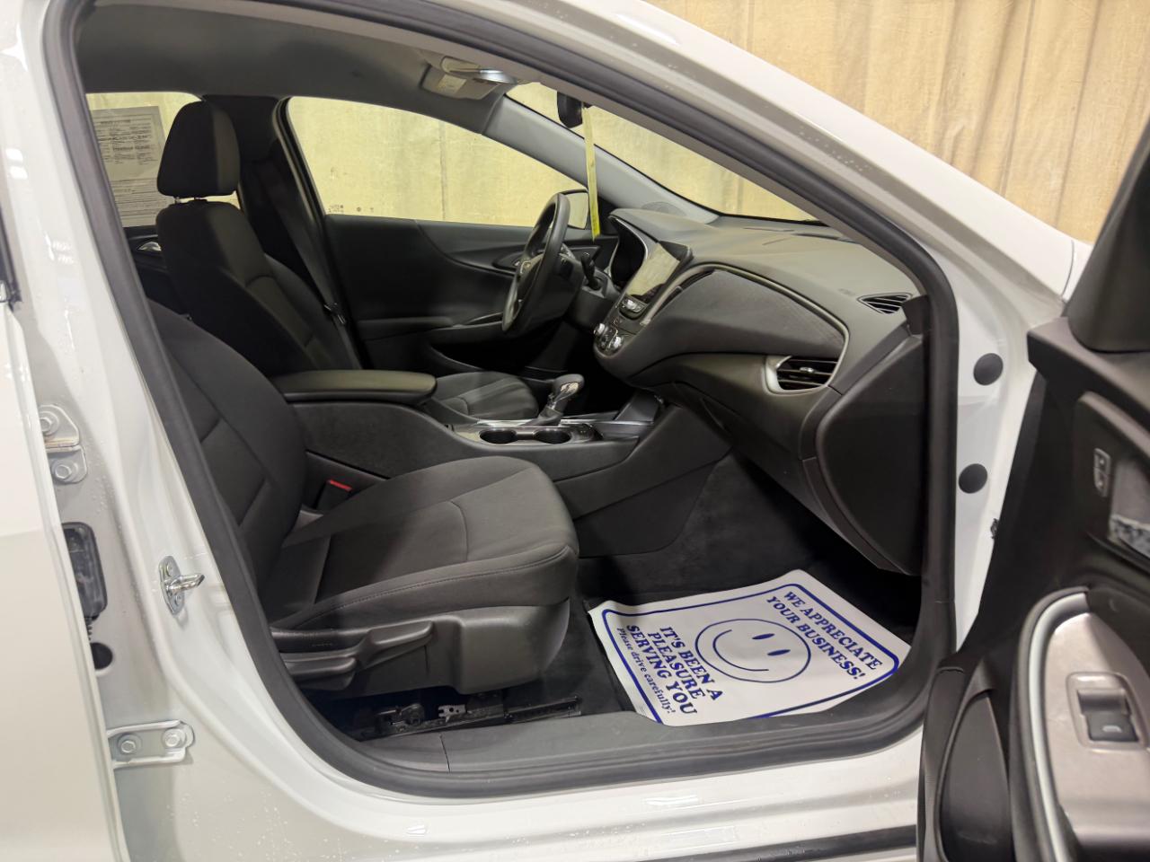 Chevrolet Malibu 4dr Sdn LS w/1FL 2022