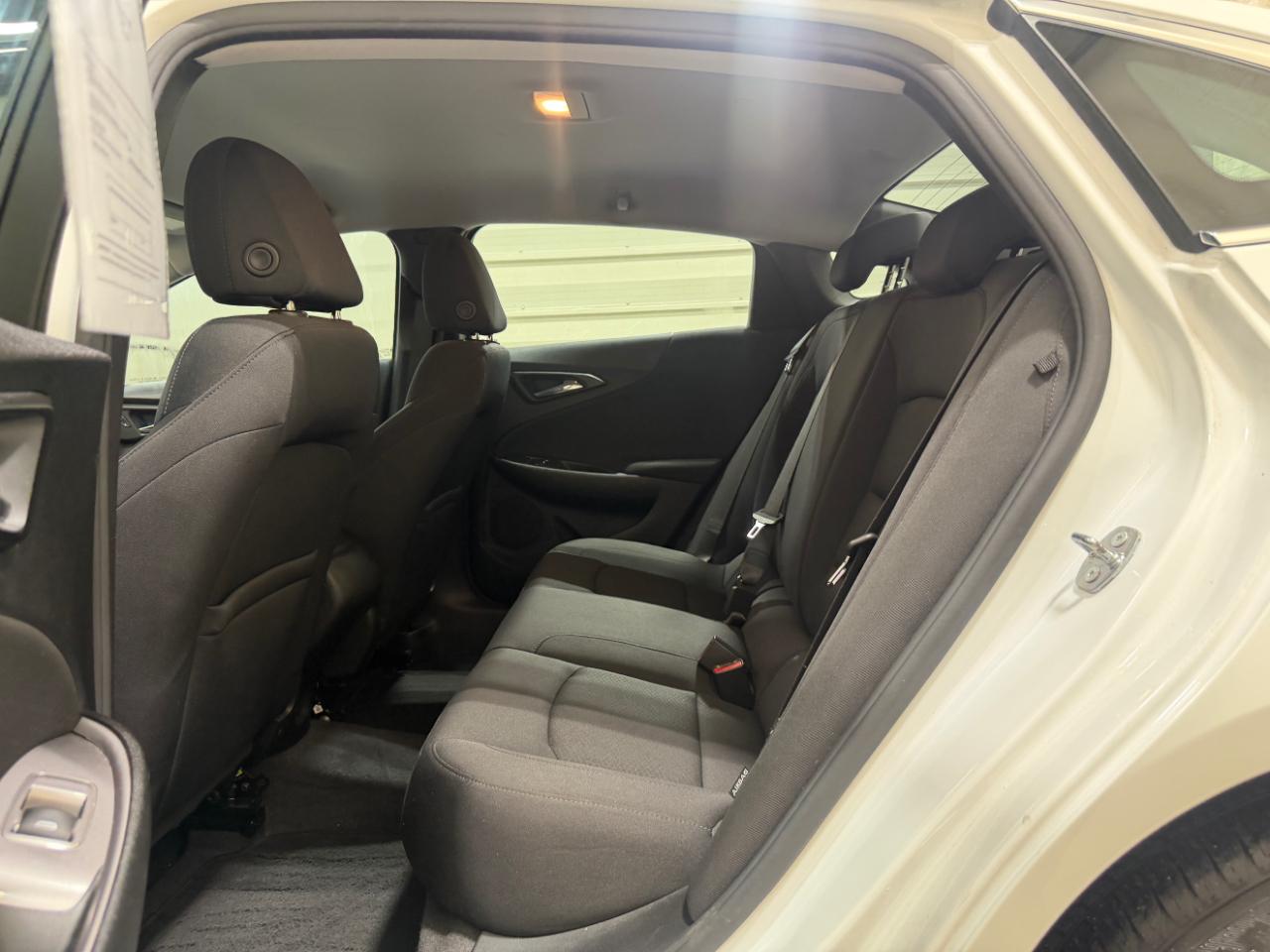 Chevrolet Malibu 4dr Sdn LS w/1FL 2022