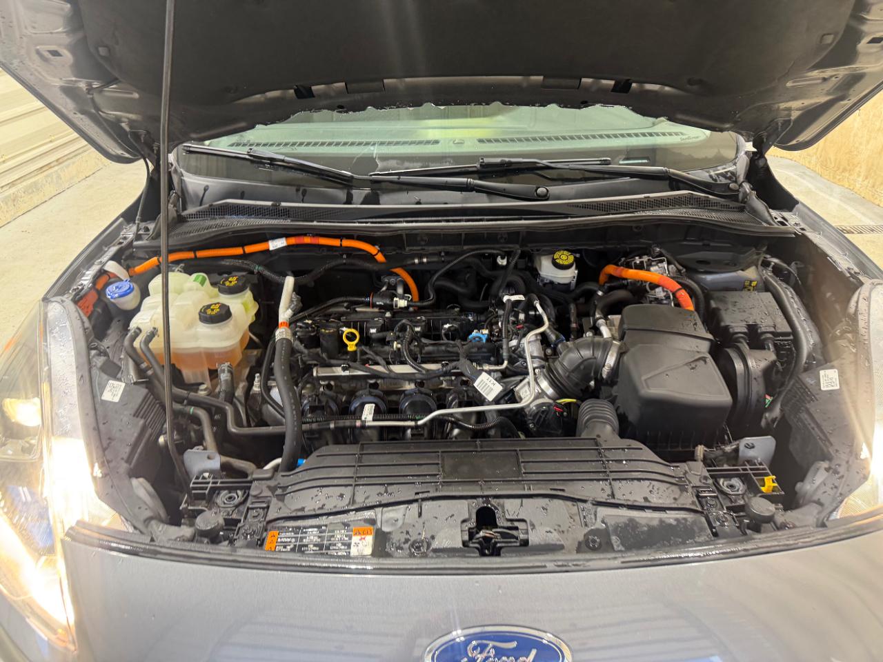 Ford Escape SE Hybrid FWD 2021