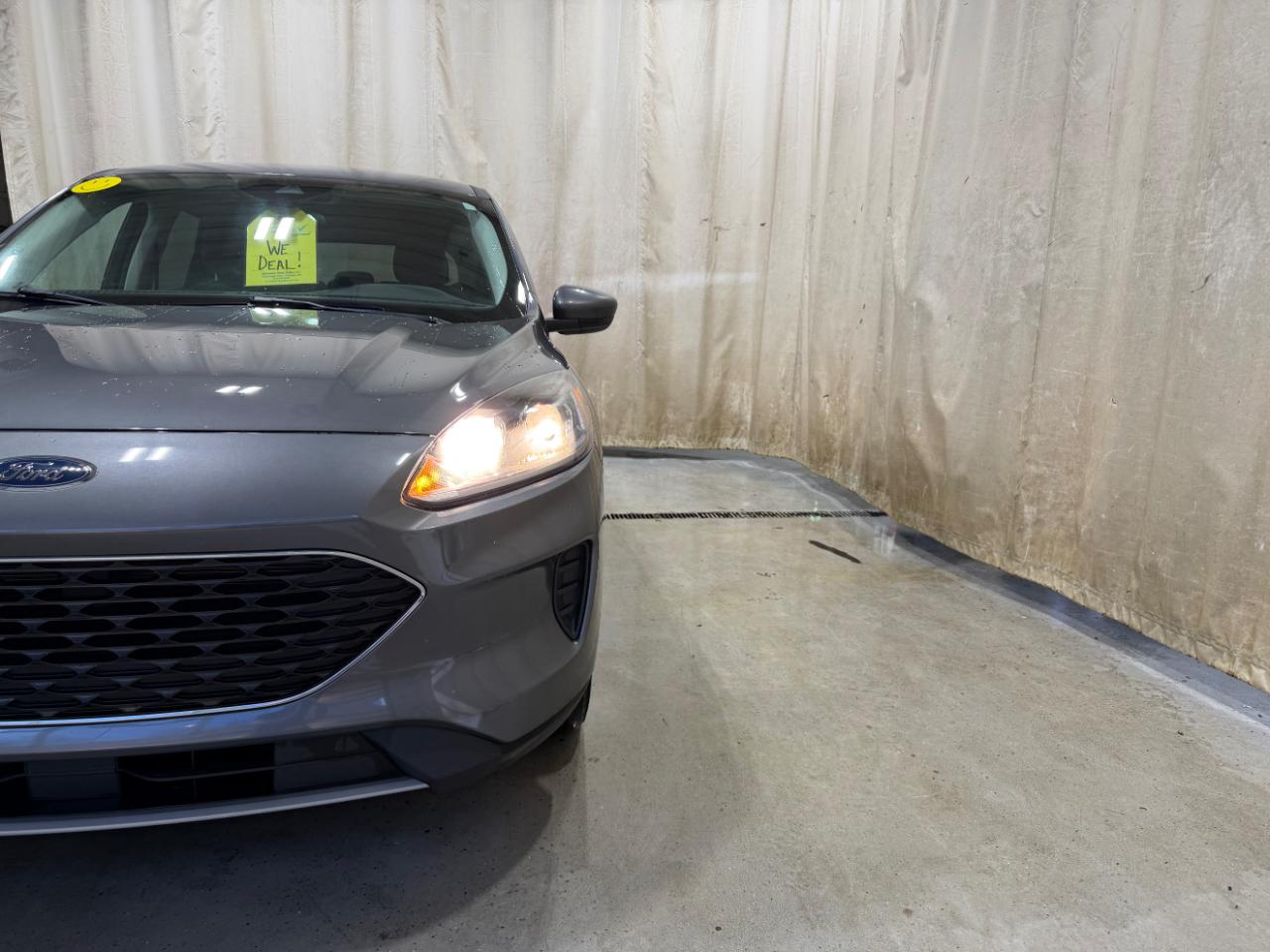 Ford Escape SE Hybrid FWD 2021