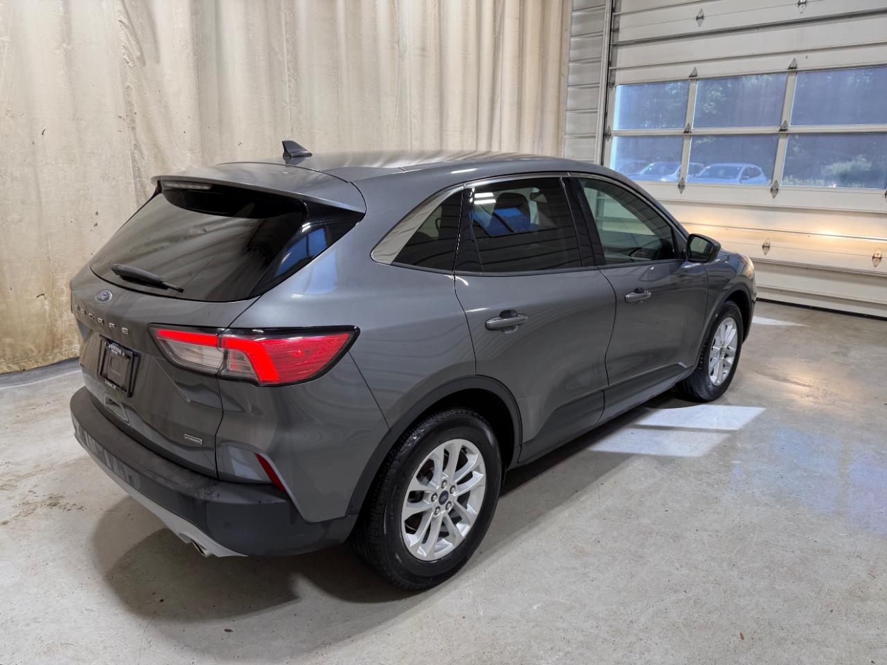 Ford Escape SE Hybrid FWD 2021
