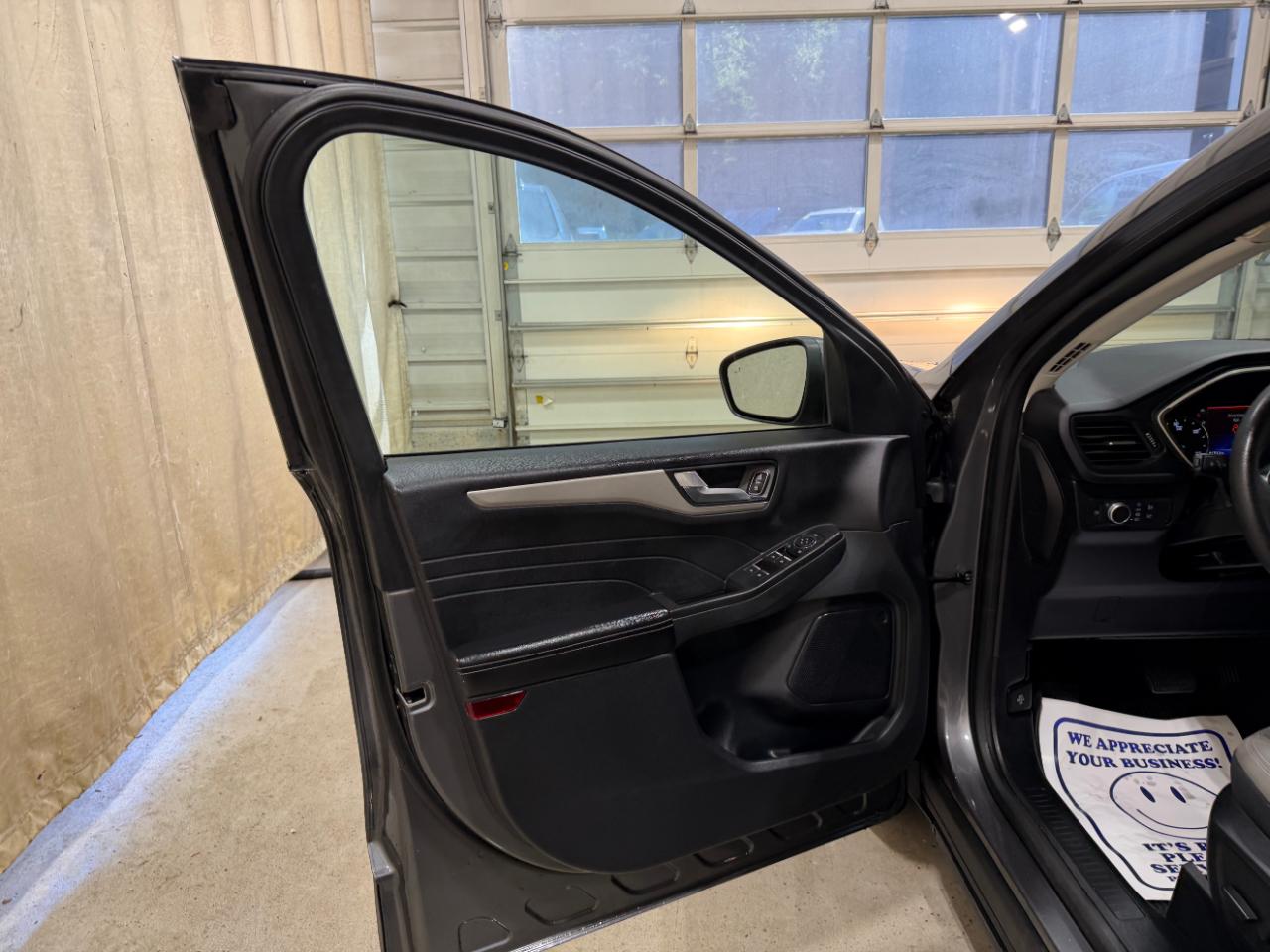 Ford Escape SE Hybrid FWD 2021