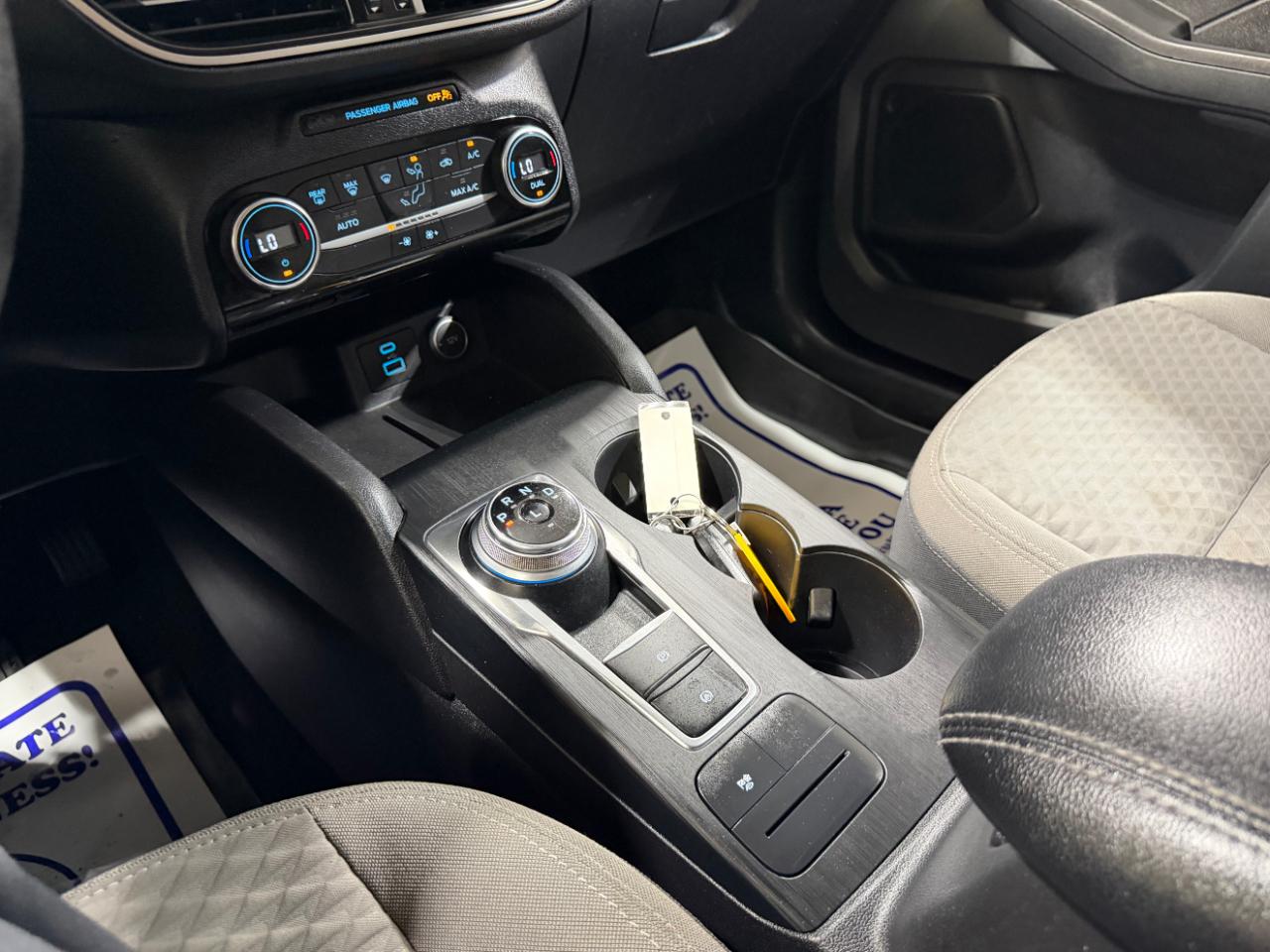Ford Escape SE Hybrid FWD 2021