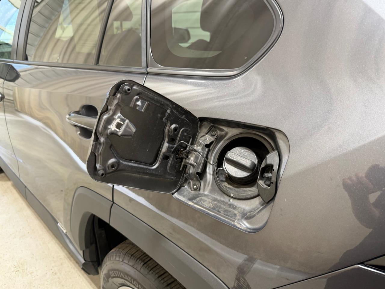Toyota RAV4 Hybrid XLE AWD (Natl) 2024
