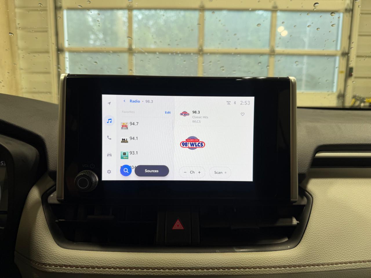 Toyota RAV4 Hybrid XLE AWD (Natl) 2024