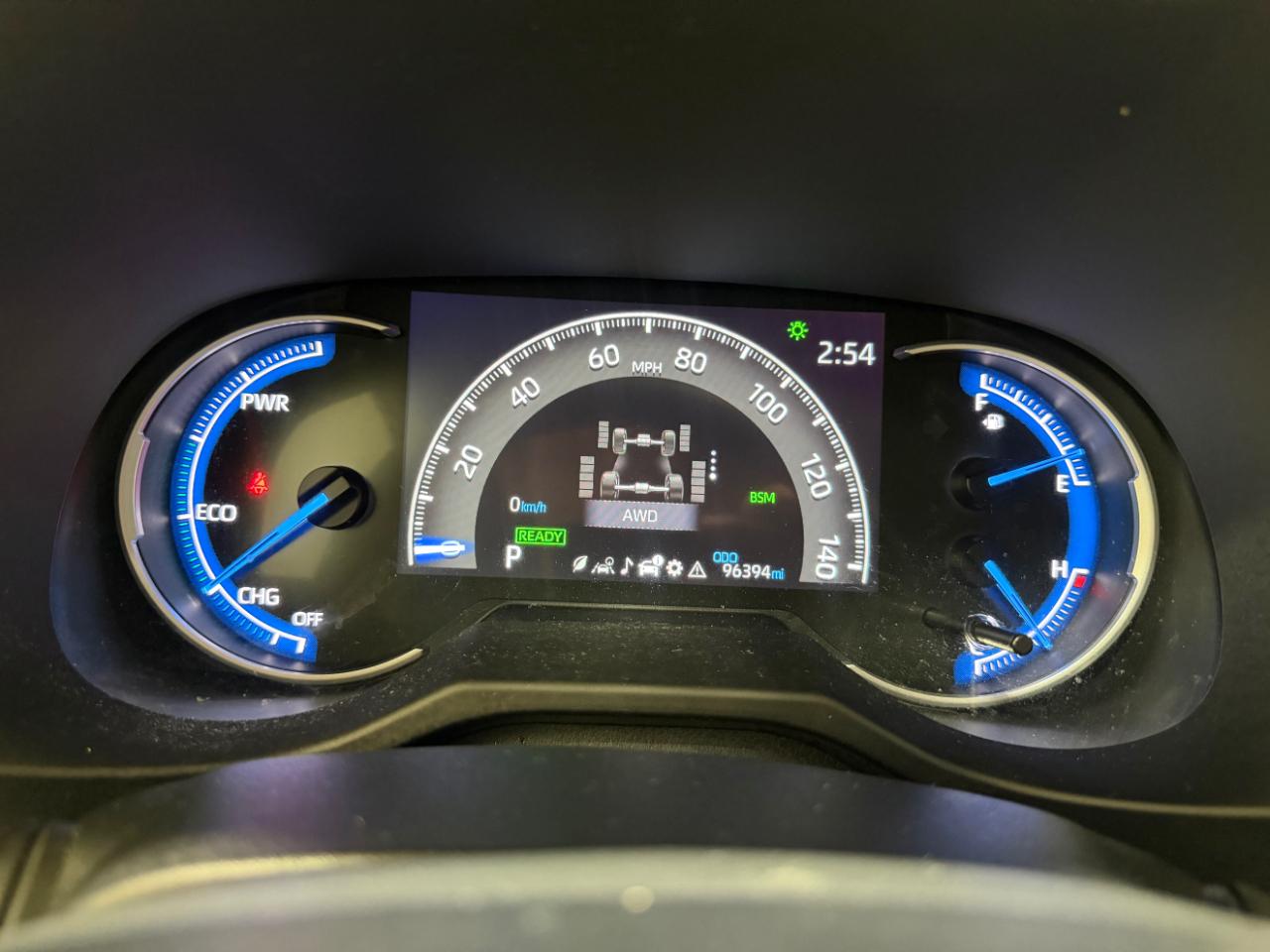 Toyota RAV4 Hybrid XLE AWD (Natl) 2024