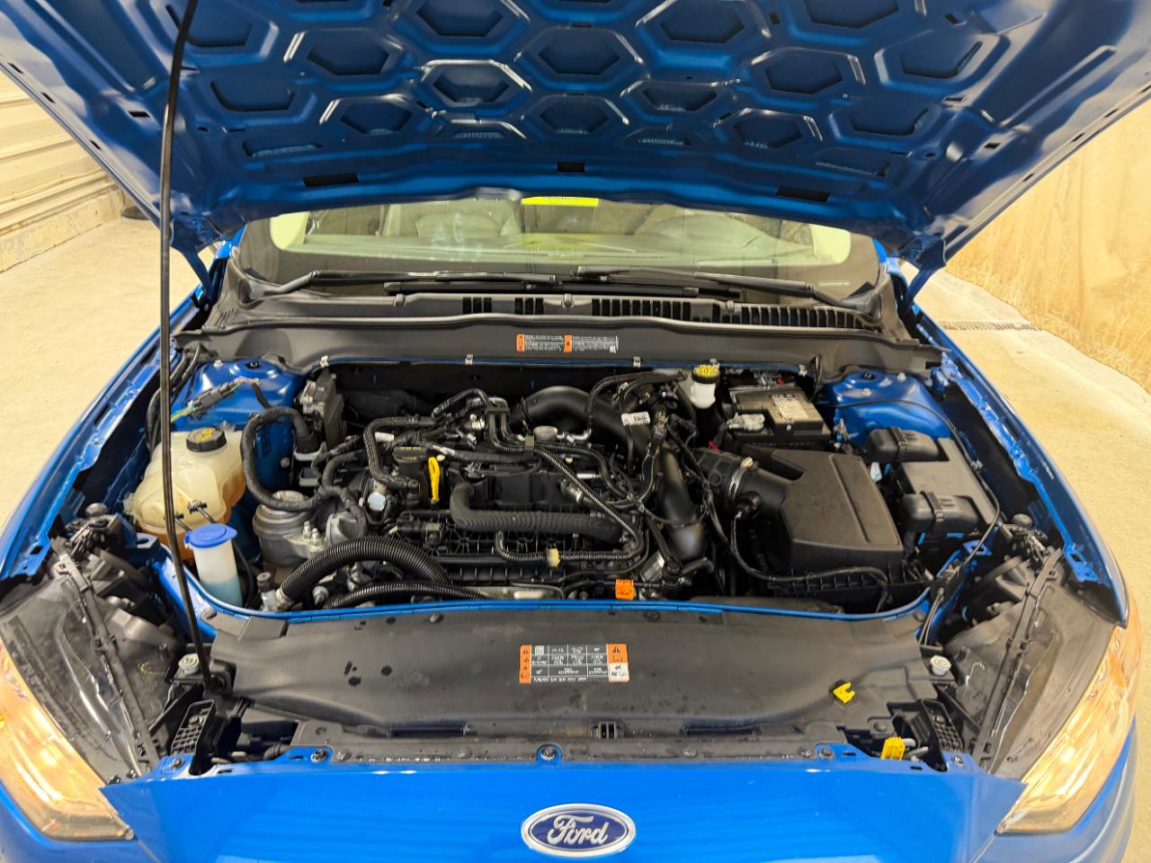 Ford Fusion SE FWD 2020