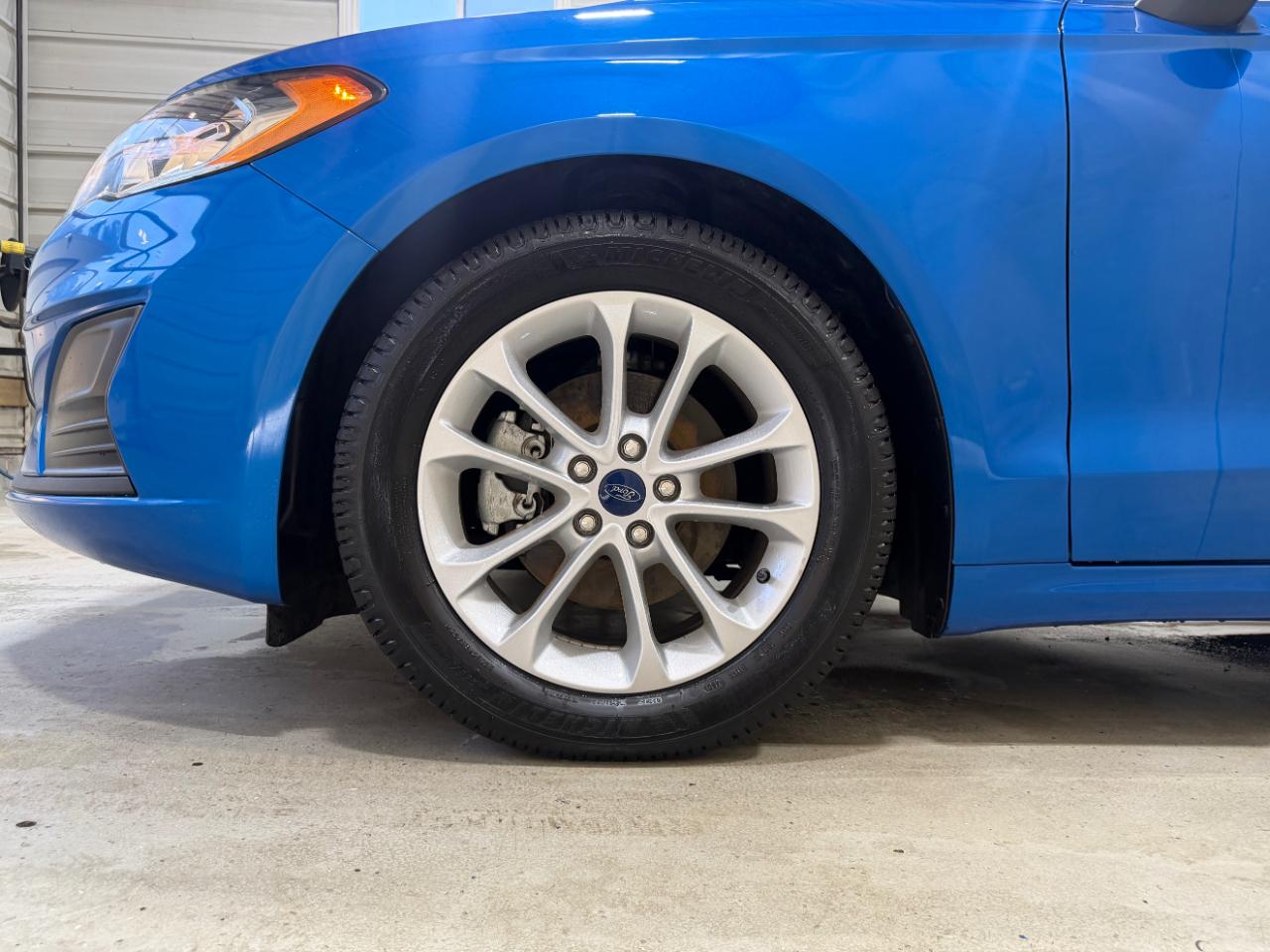 Ford Fusion SE FWD 2020