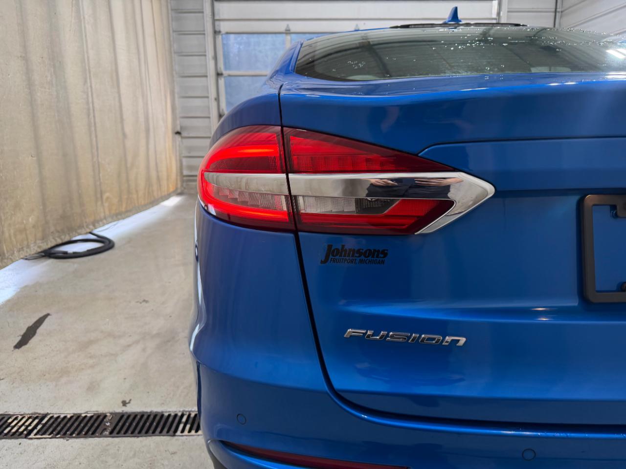 Ford Fusion SE FWD 2020