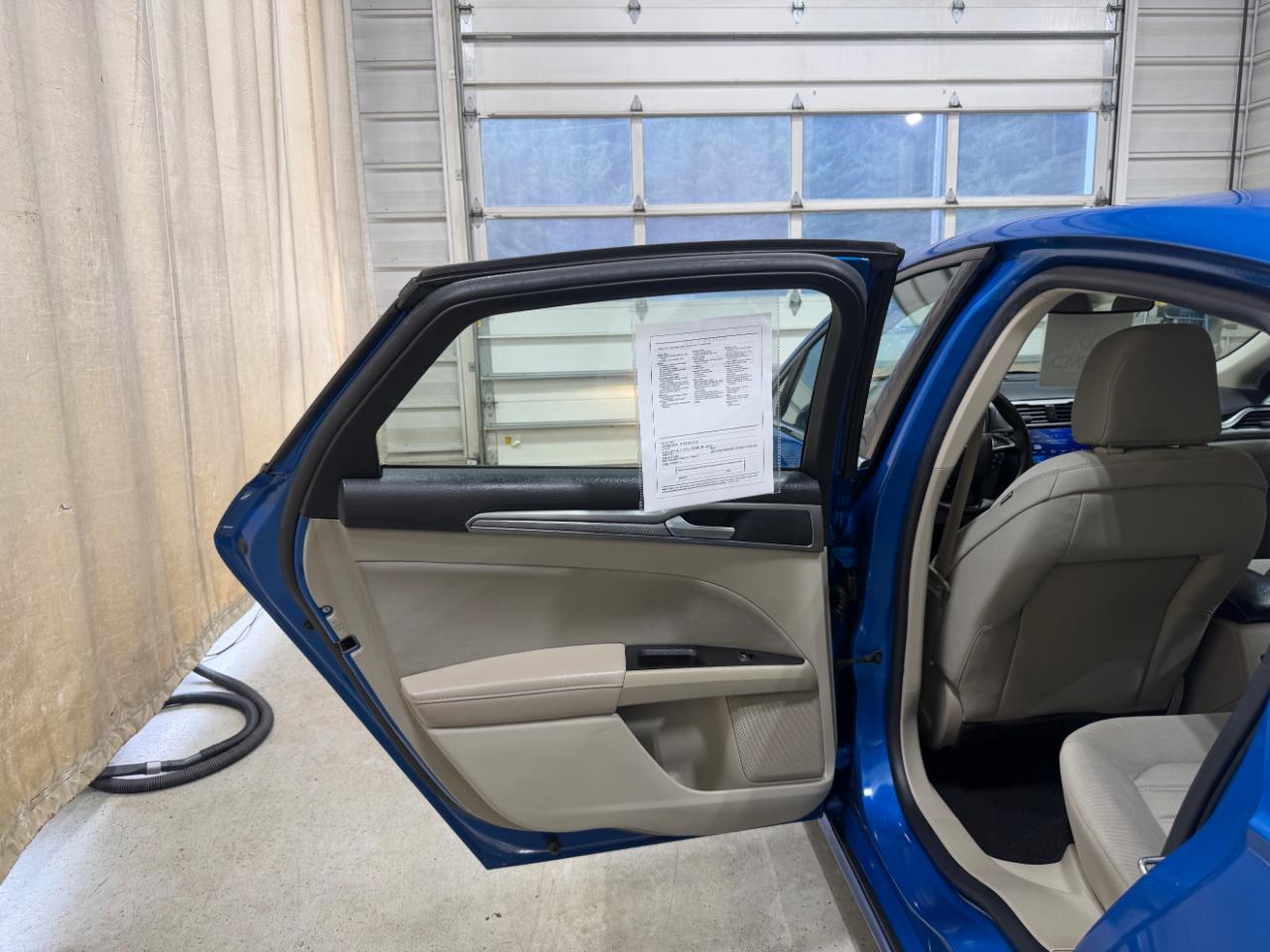 Ford Fusion SE FWD 2020
