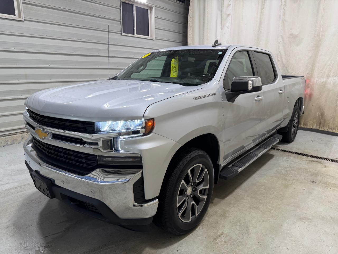Chevrolet Silverado 1500 4WD Crew Cab 157" LT 2020