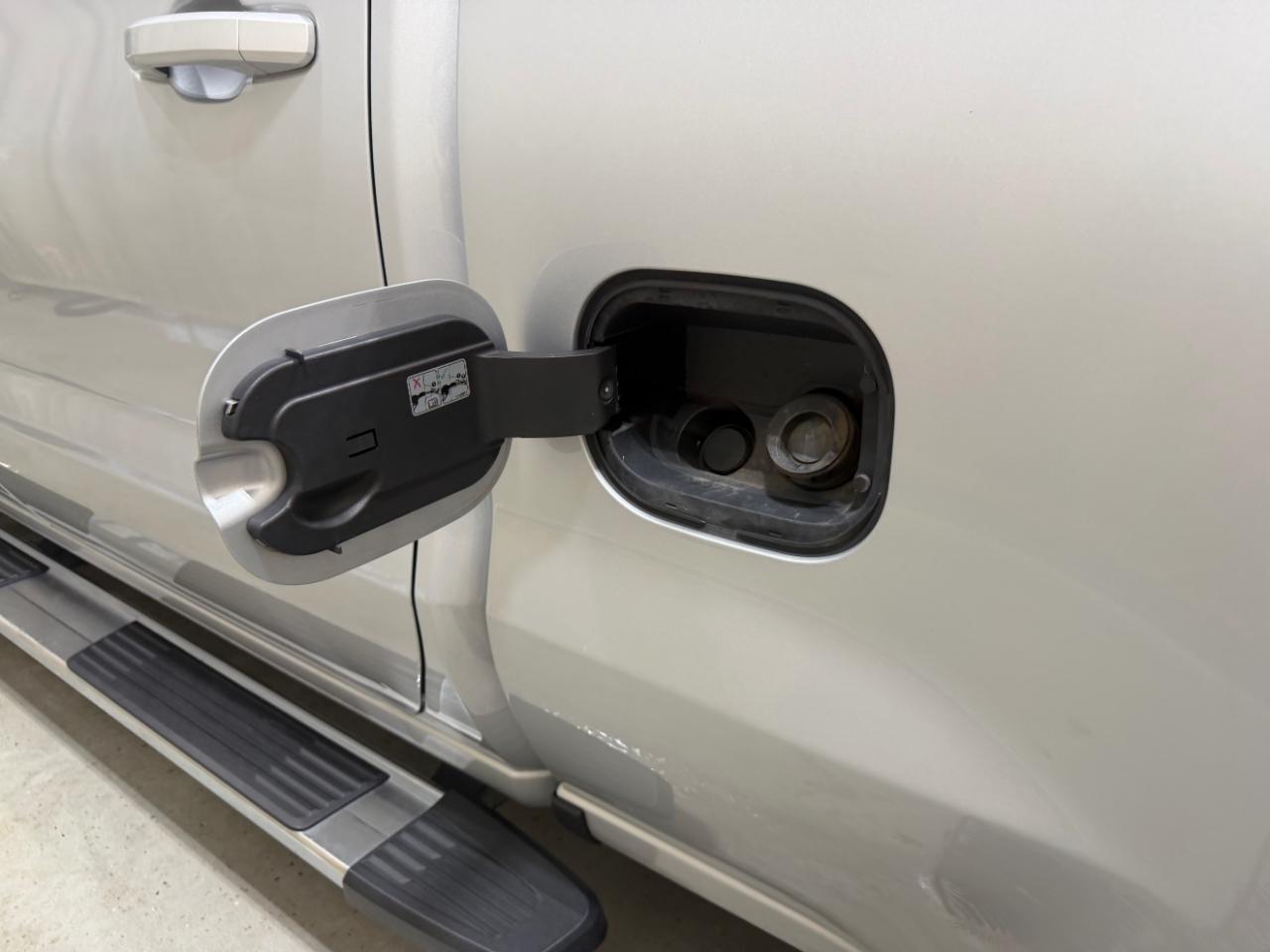 Chevrolet Silverado 1500 4WD Crew Cab 157" LT 2020