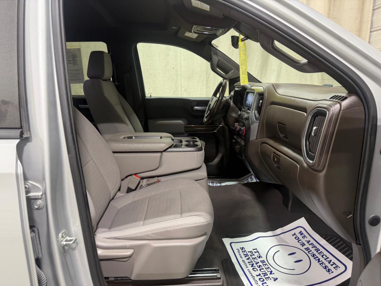 Chevrolet Silverado 1500 4WD Crew Cab 157" LT 2020