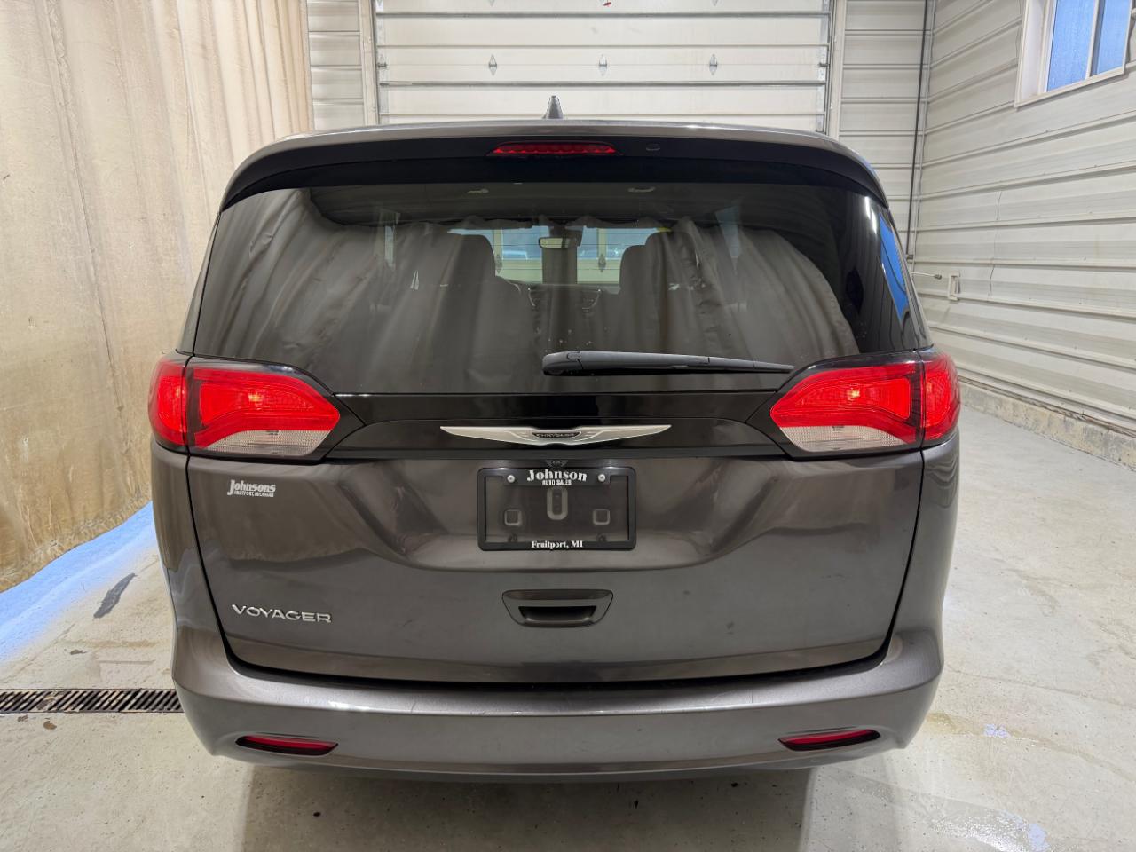 Chrysler Voyager LX FWD 2023