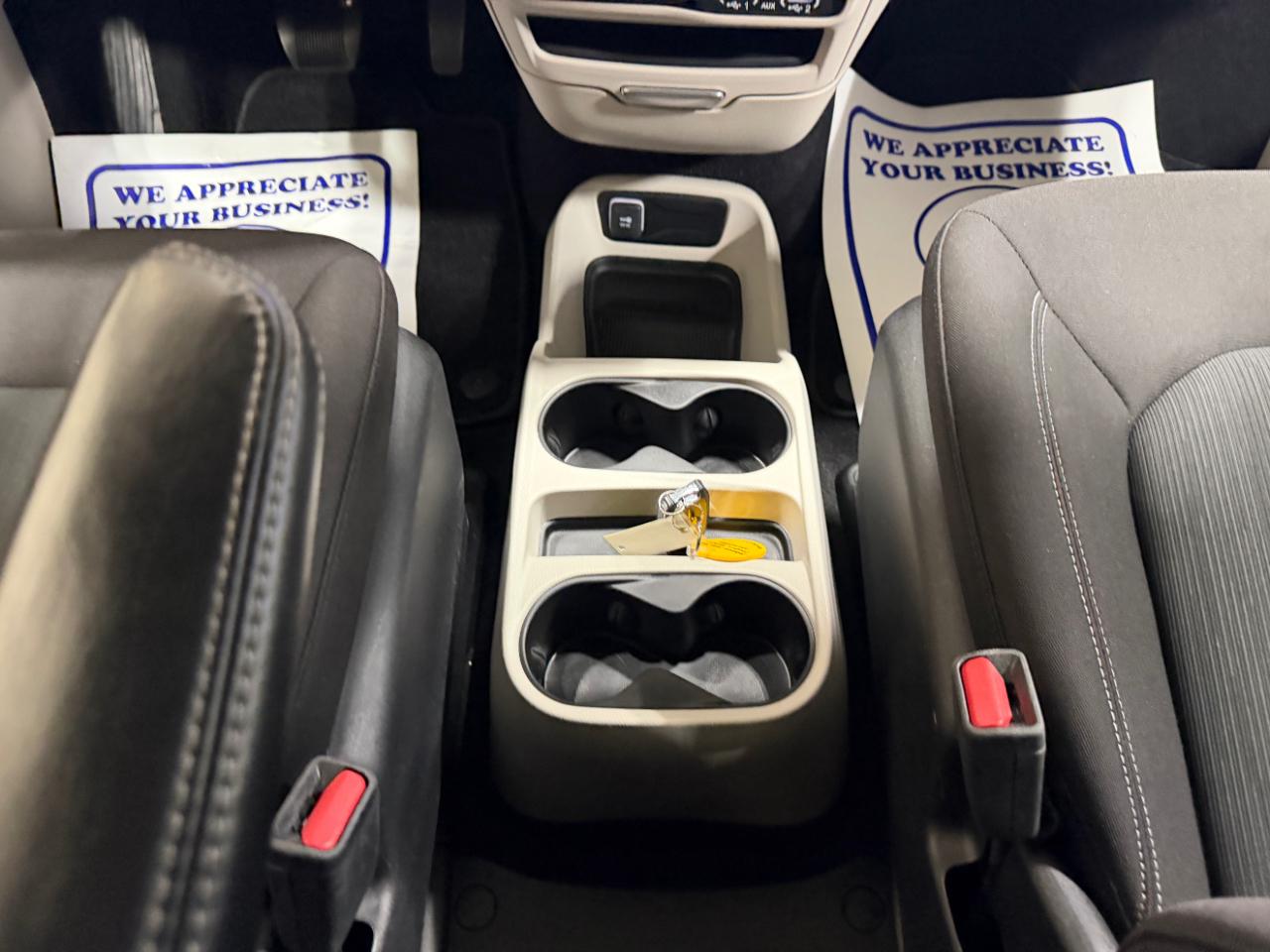 Chrysler Voyager LX FWD 2023