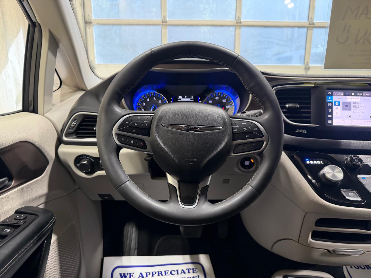 Chrysler Voyager LX FWD 2023