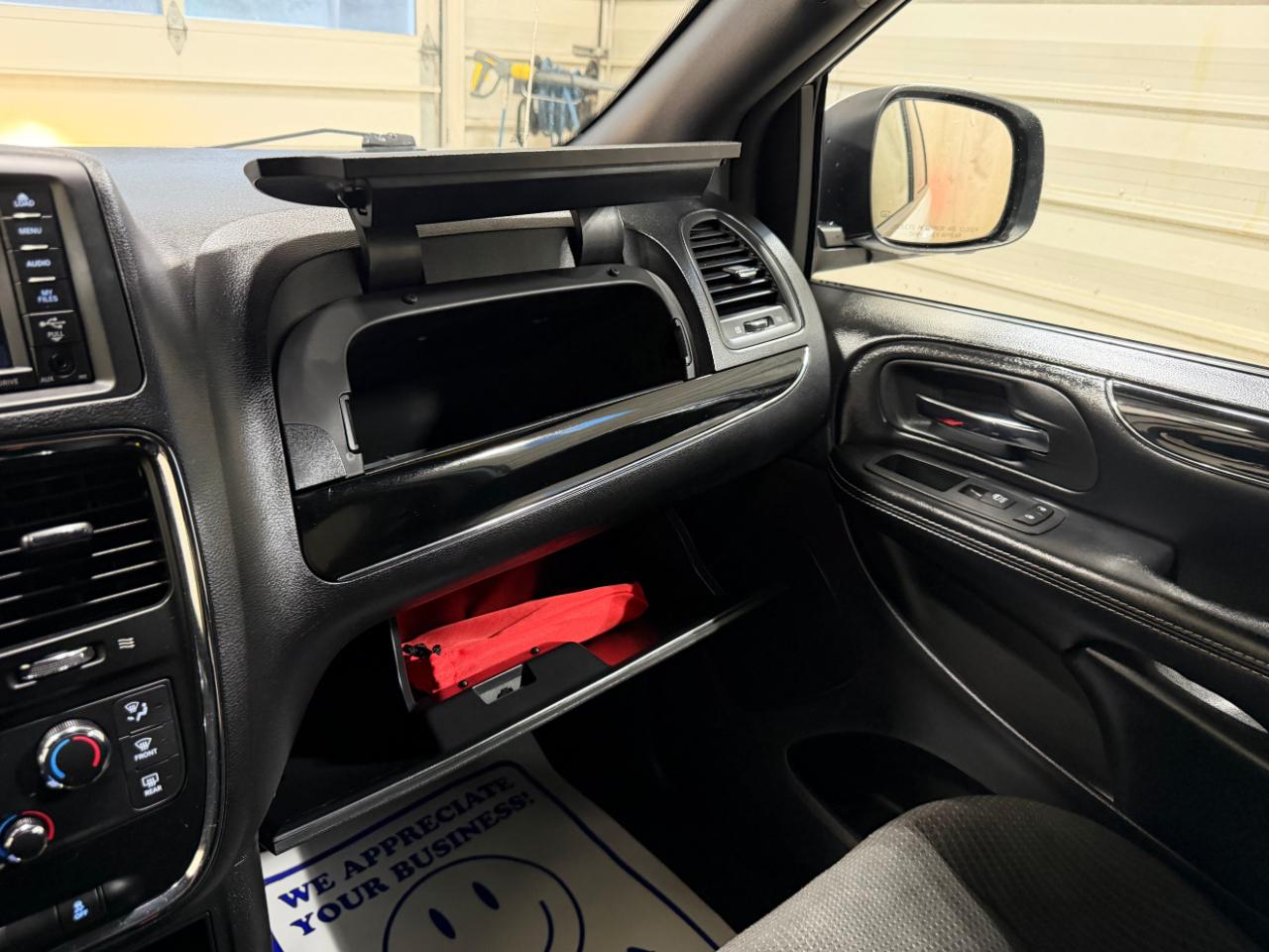 Dodge Grand Caravan SE Plus Wagon 2019