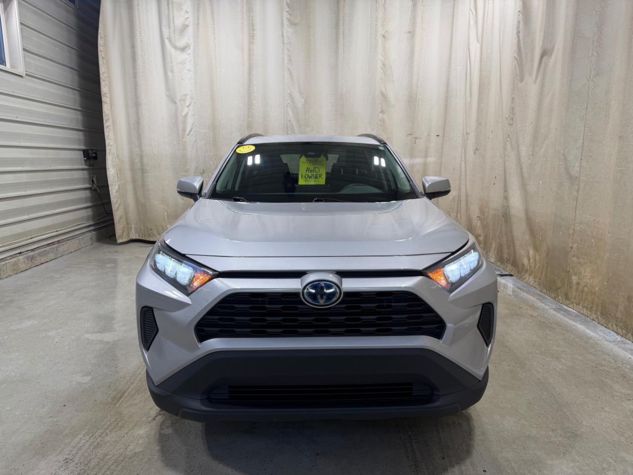 Toyota RAV4 Hybrid LE AWD (Natl) 2022