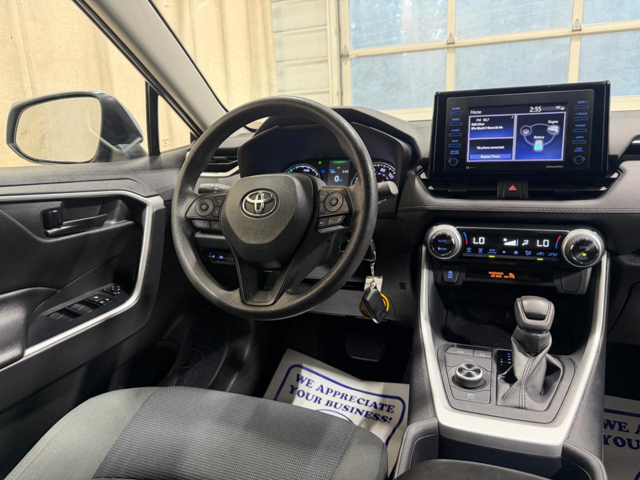 Toyota RAV4 Hybrid LE AWD (Natl) 2022