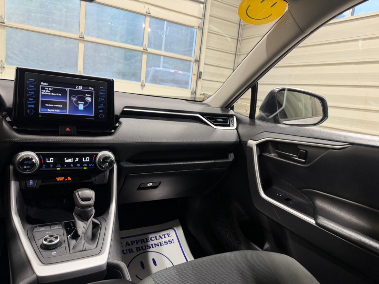 Toyota RAV4 Hybrid LE AWD (Natl) 2022