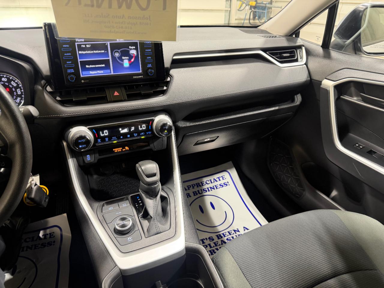 Toyota RAV4 Hybrid LE AWD (Natl) 2022