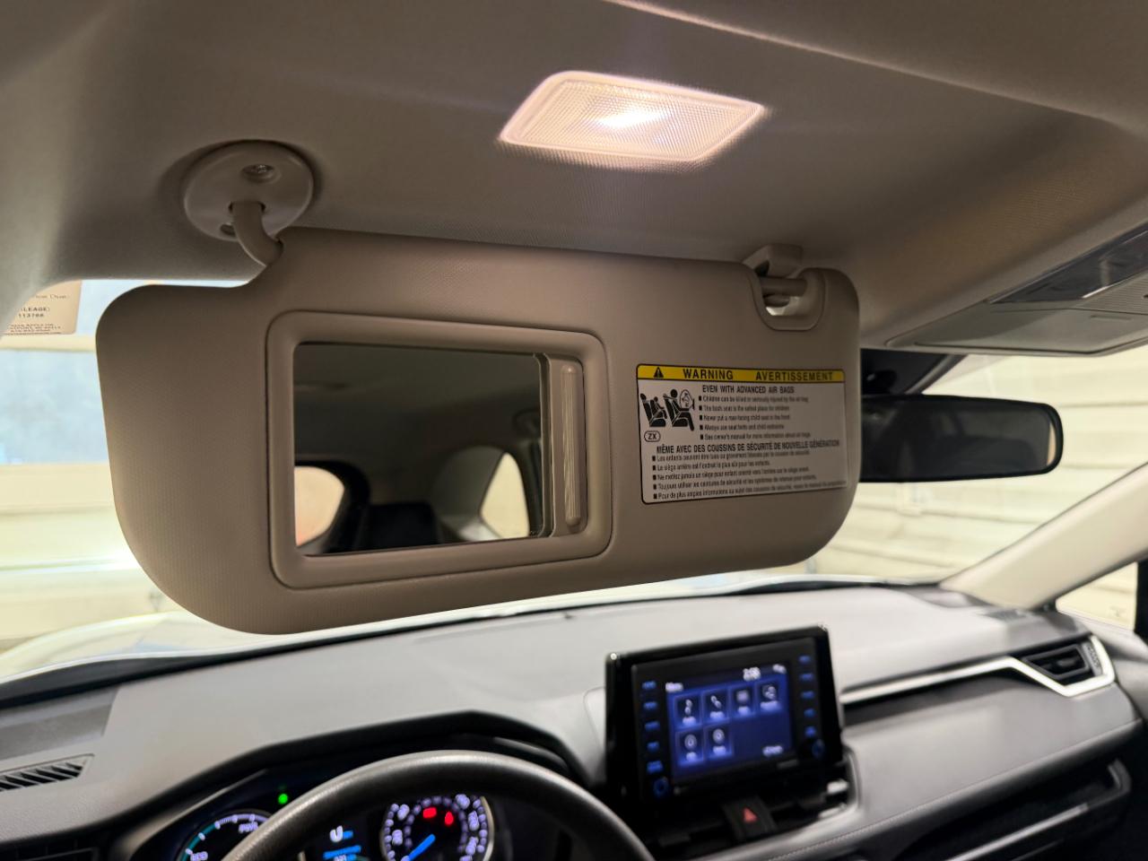 Toyota RAV4 Hybrid LE AWD (Natl) 2022