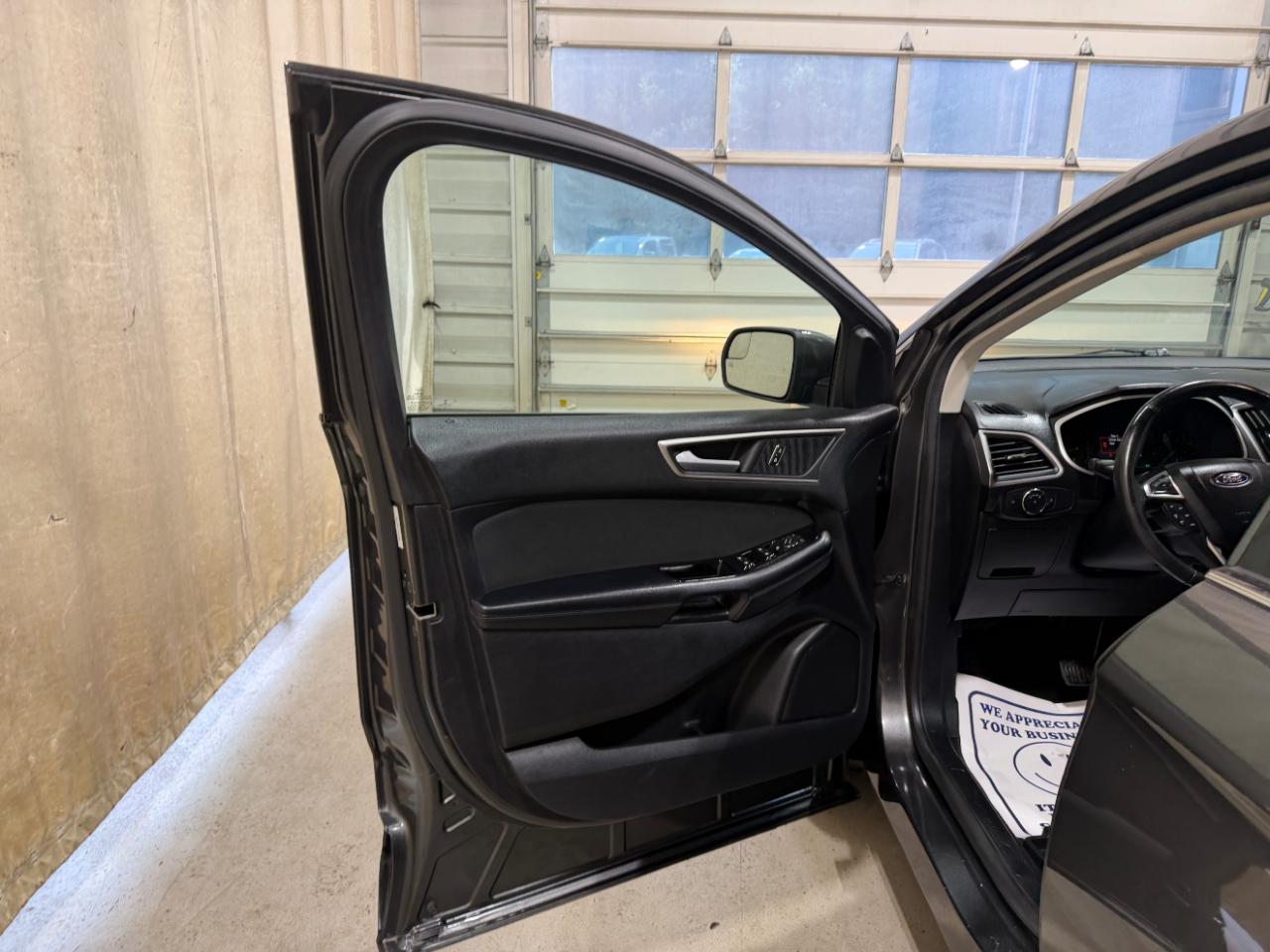 Ford Edge SEL FWD 2018