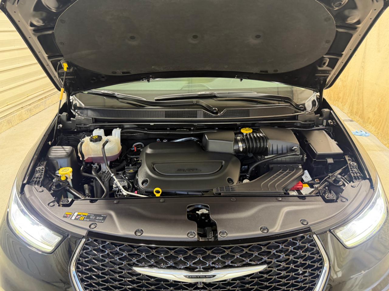 Chrysler Pacifica Touring L AWD 2024