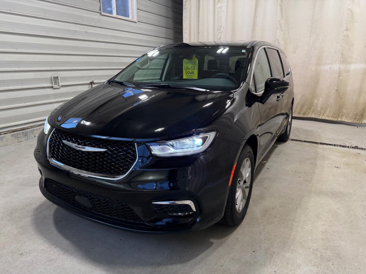 Chrysler Pacifica Touring L AWD 2024