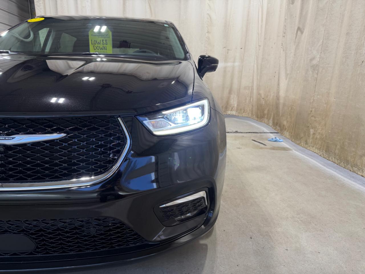 Chrysler Pacifica Touring L AWD 2024