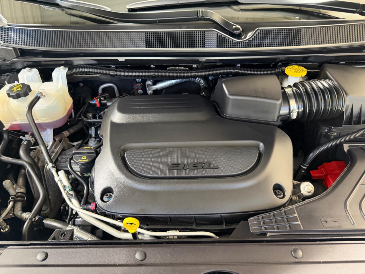 Chrysler Pacifica Touring L AWD 2024