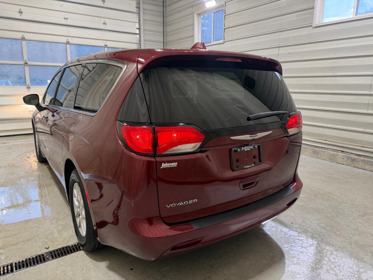 Chrysler Voyager LX FWD 2020