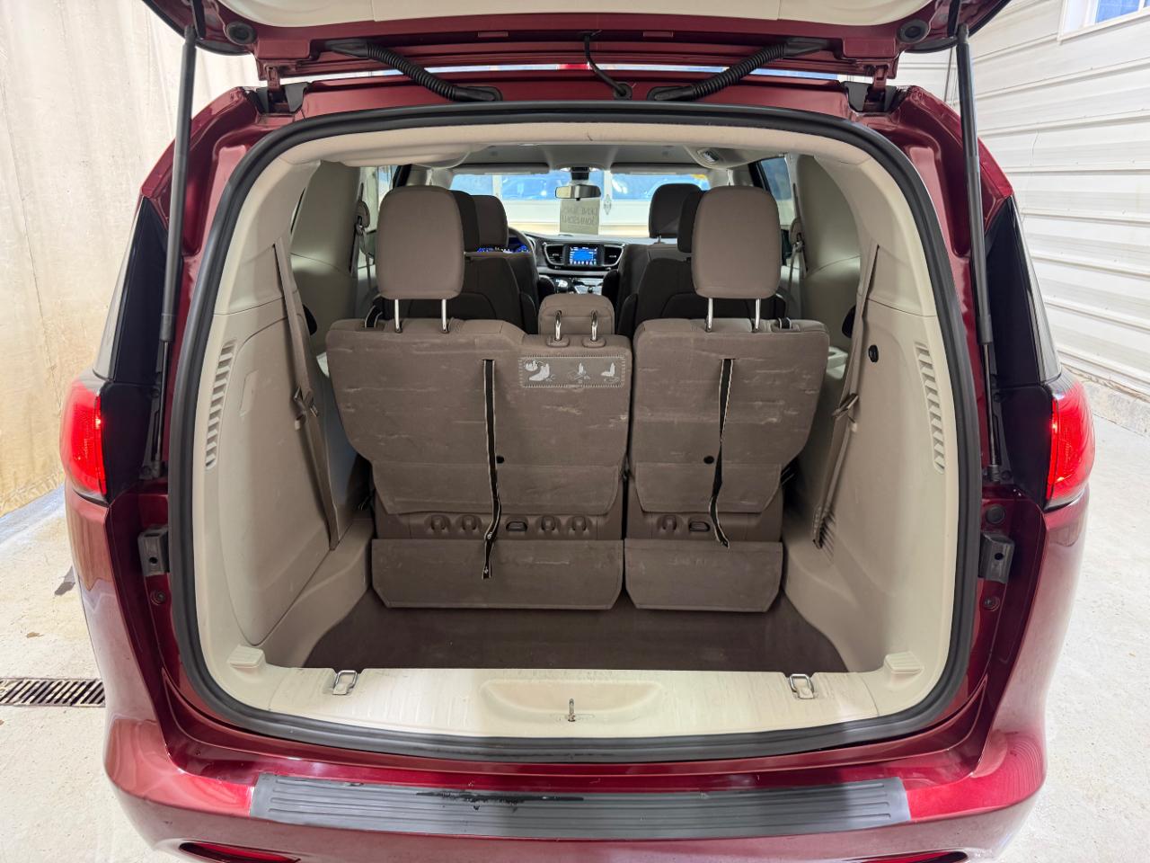 Chrysler Voyager LX FWD 2020
