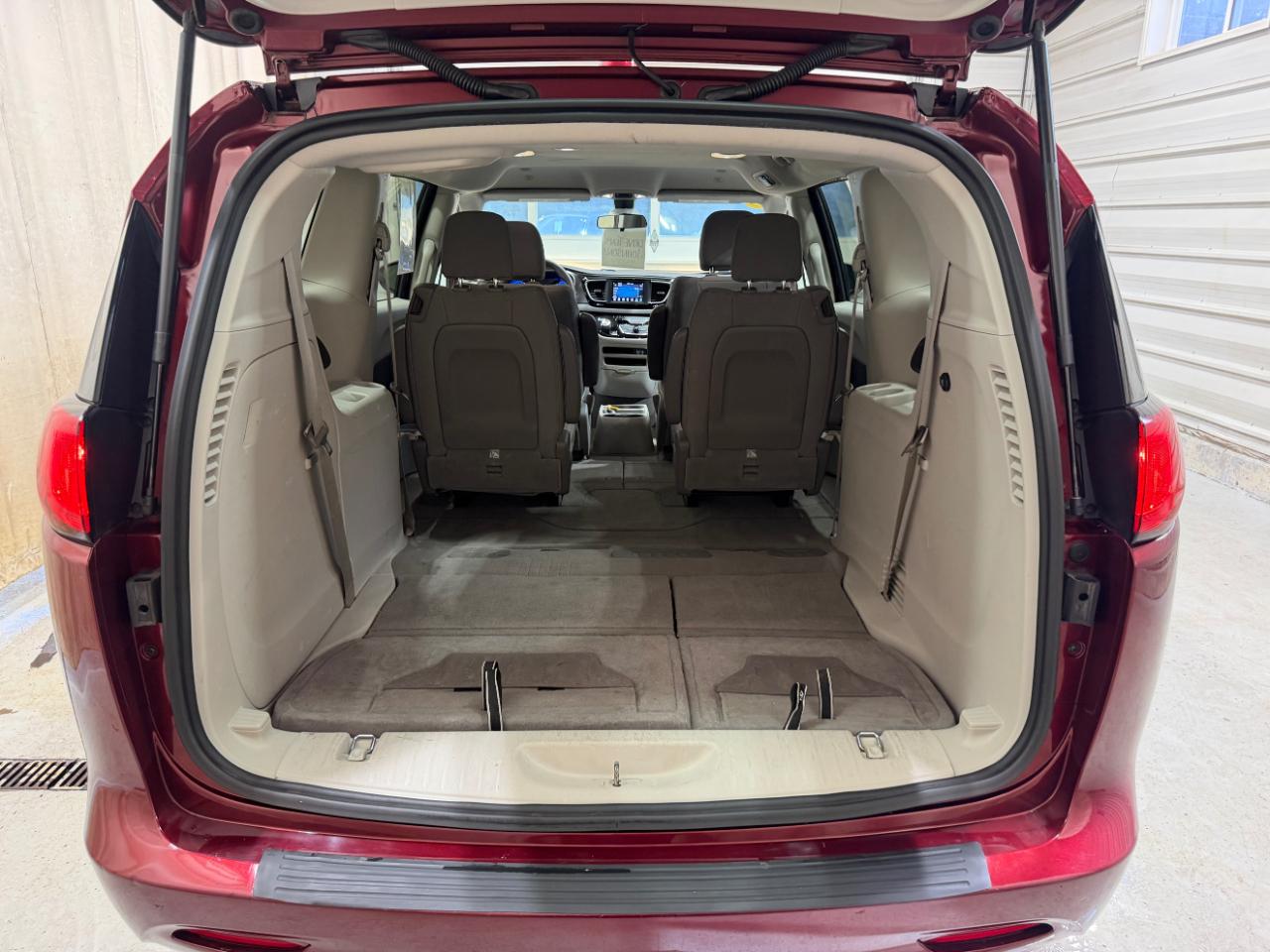 Chrysler Voyager LX FWD 2020