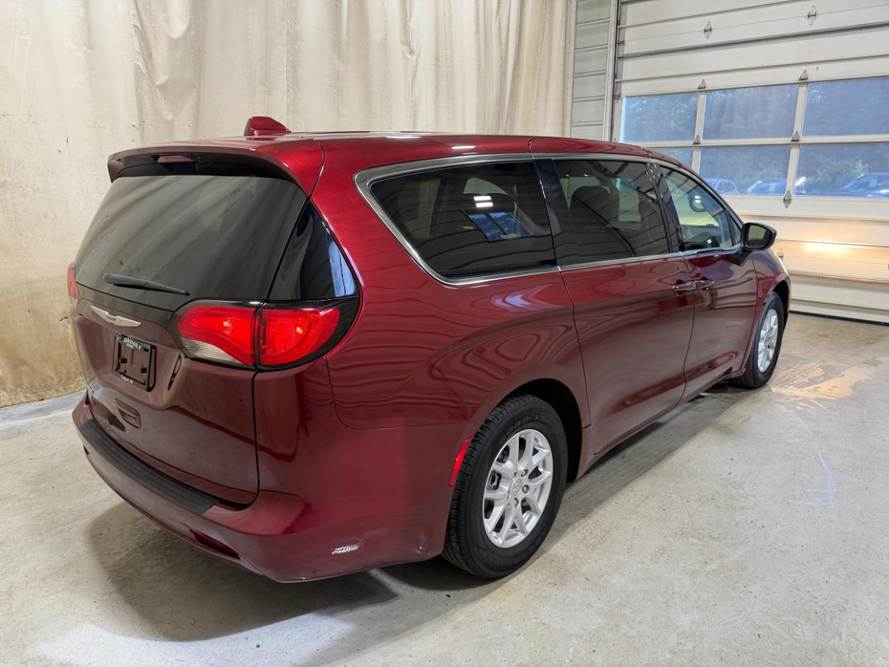 Chrysler Voyager LX FWD 2020