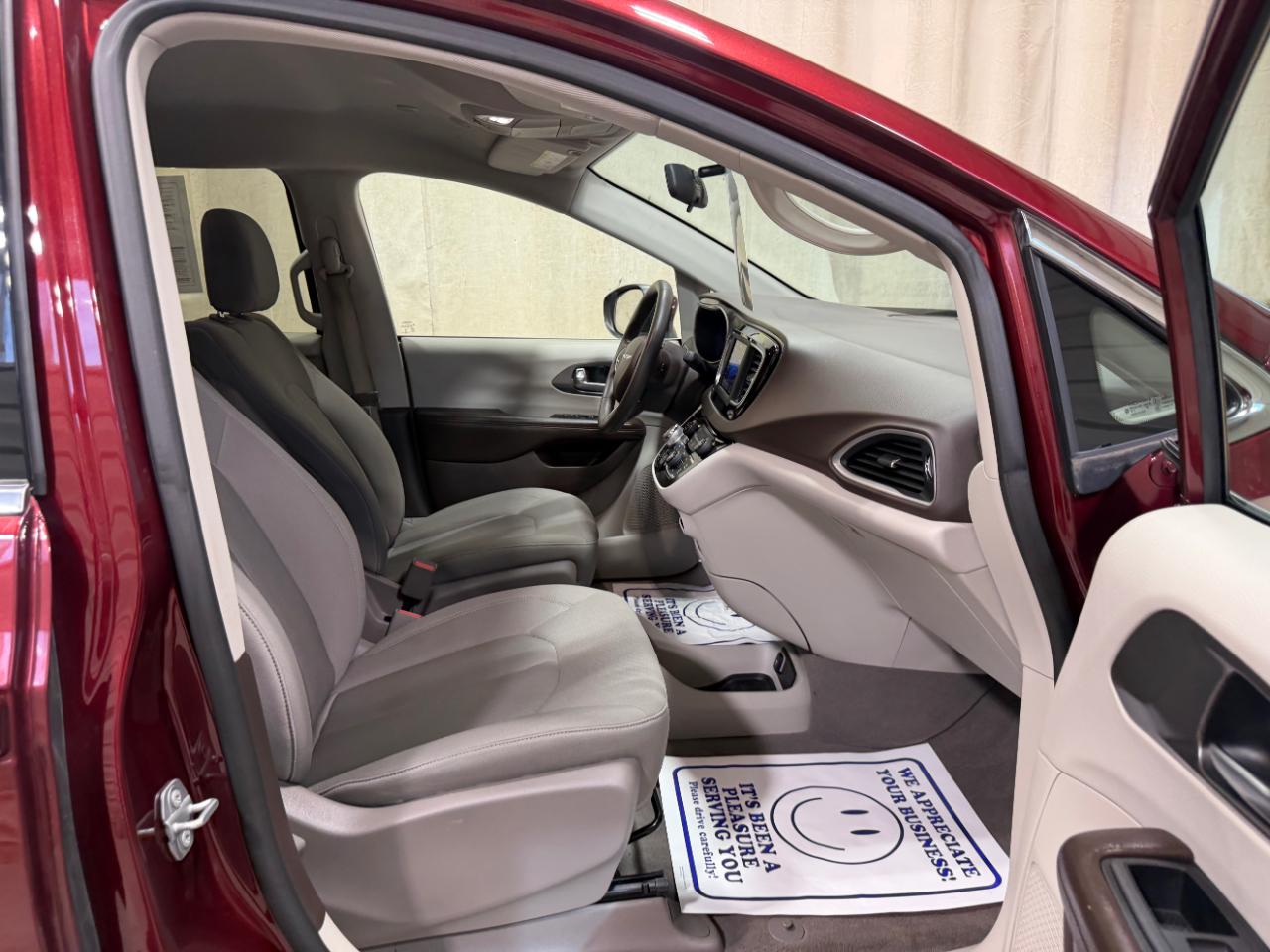 Chrysler Voyager LX FWD 2020