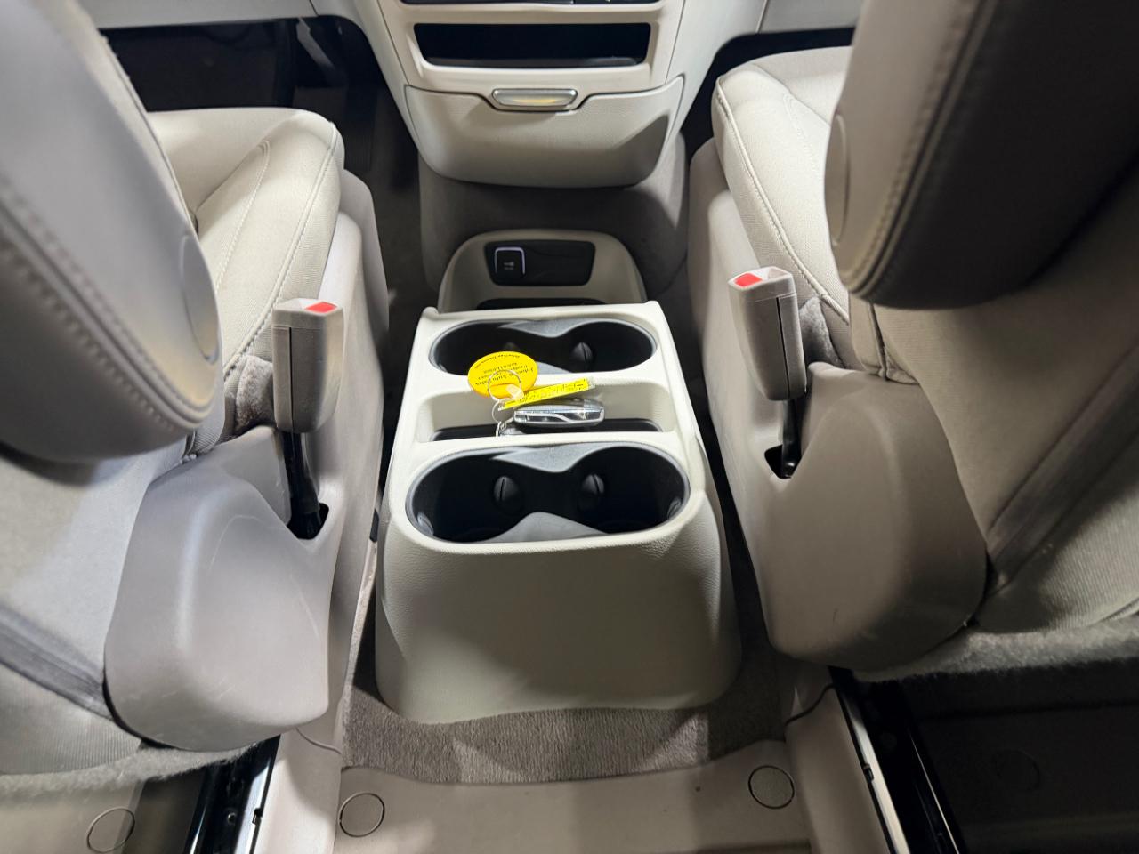 Chrysler Voyager LX FWD 2020