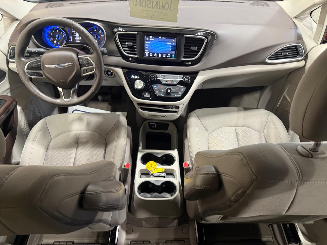Chrysler Voyager LX FWD 2020