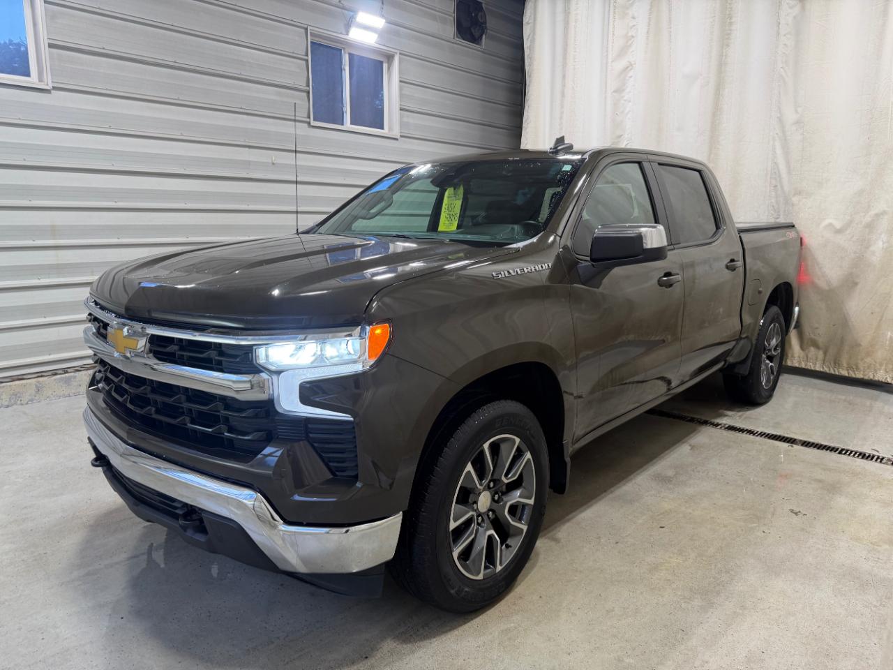 Chevrolet Silverado 1500 4WD Crew Cab 147" LT w/2FL 2023