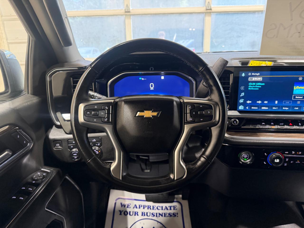 Chevrolet Silverado 1500 4WD Crew Cab 147" LT w/2FL 2023
