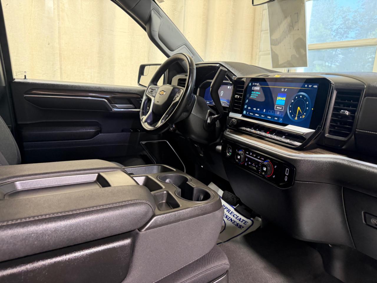 Chevrolet Silverado 1500 4WD Crew Cab 147" LT w/2FL 2023