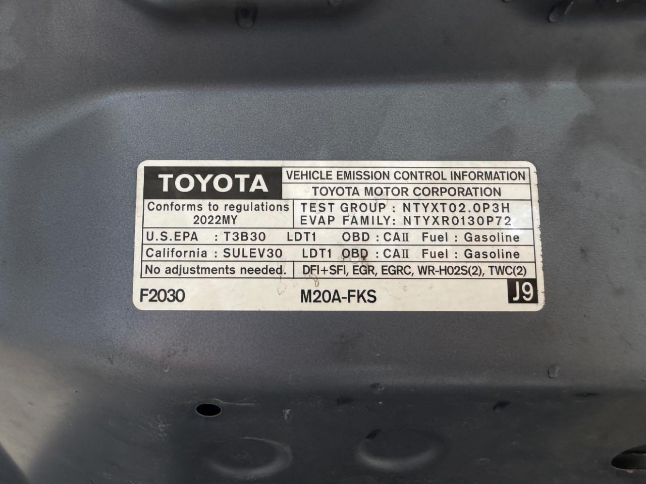 Toyota Corolla Cross XLE 4WD (Natl) 2022