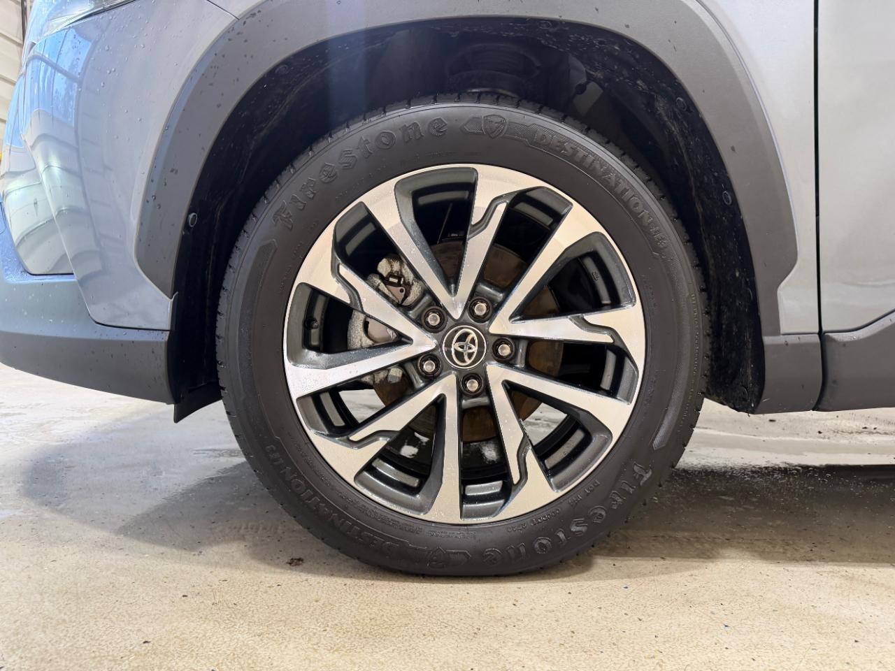 Toyota Corolla Cross XLE 4WD (Natl) 2022