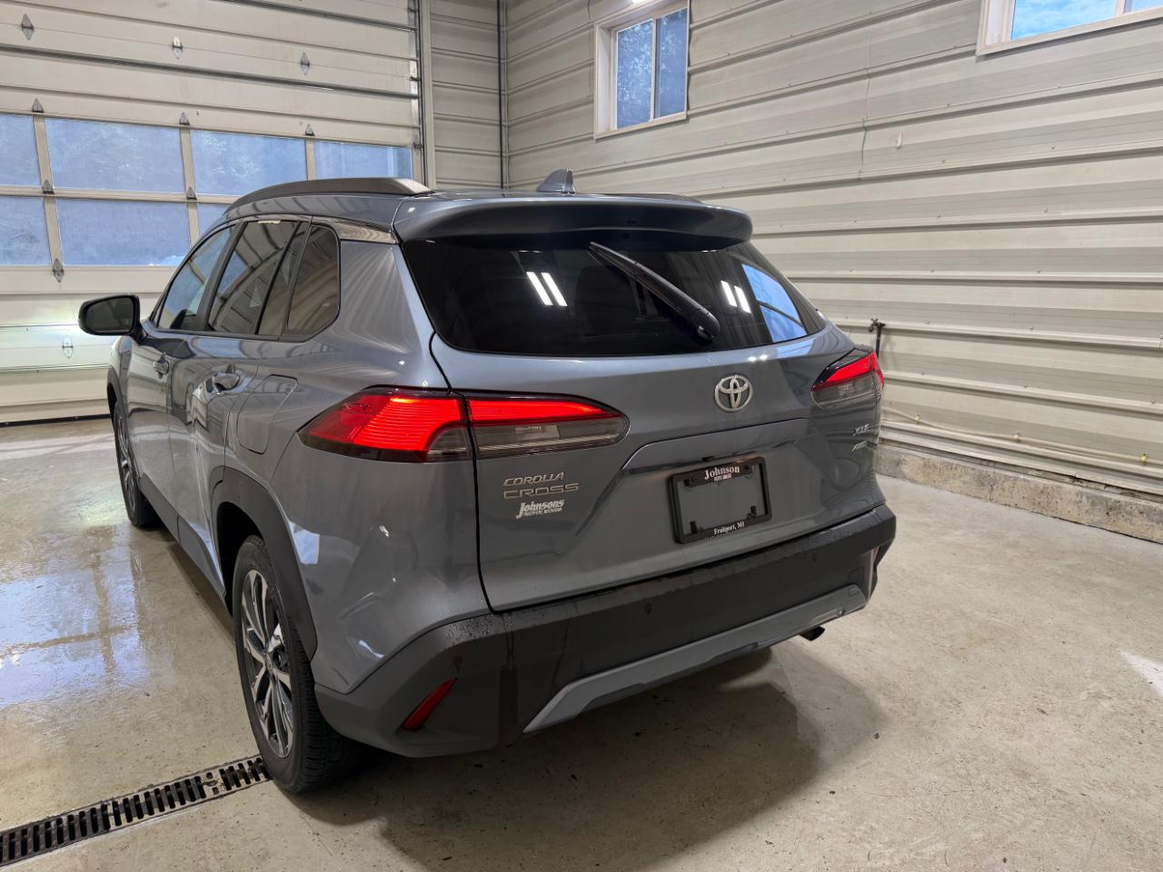 Toyota Corolla Cross XLE 4WD (Natl) 2022
