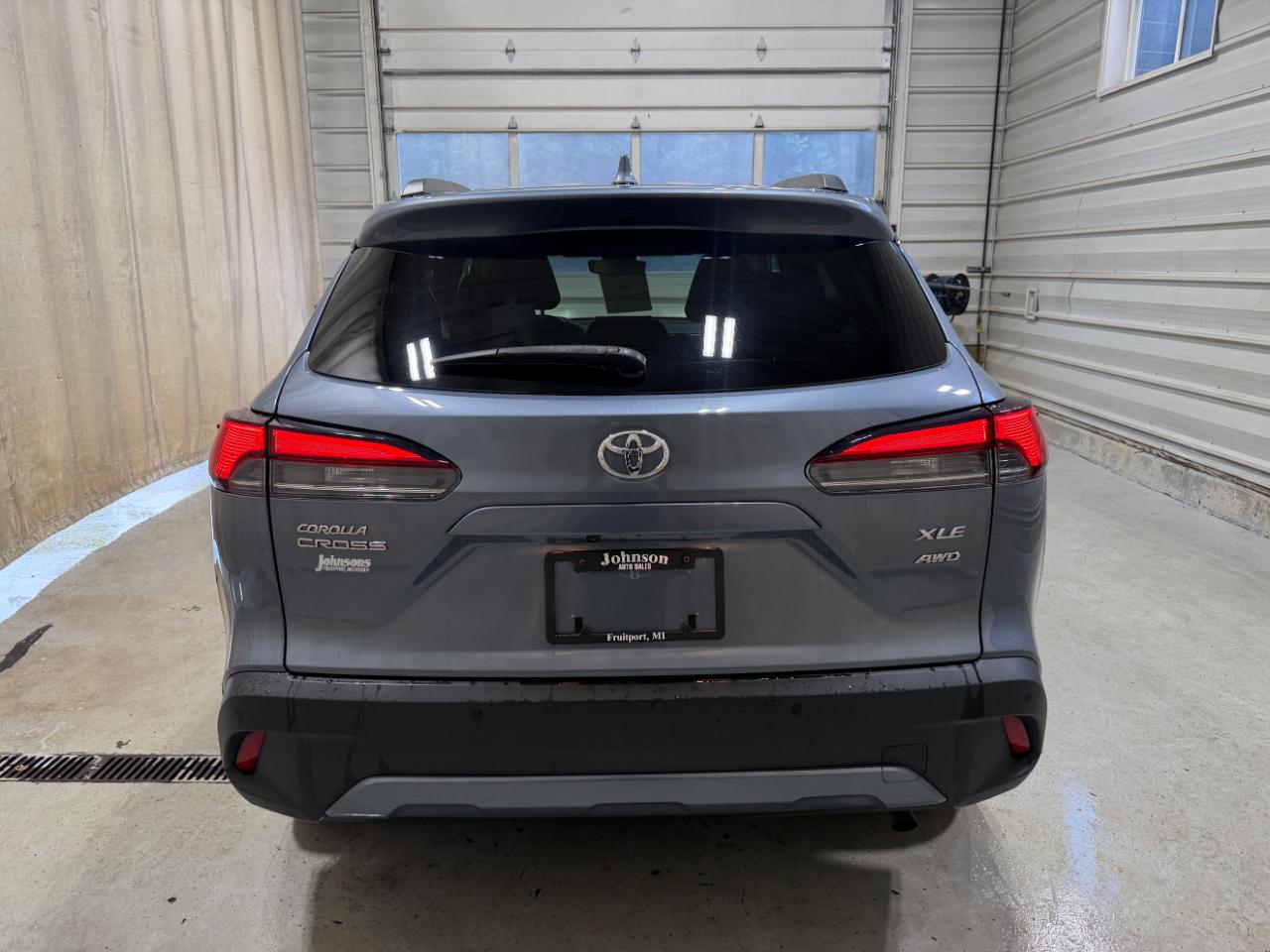 Toyota Corolla Cross XLE 4WD (Natl) 2022