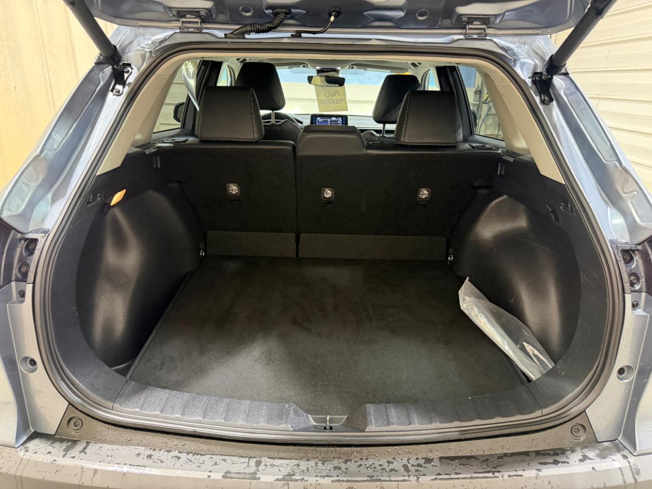 Toyota Corolla Cross XLE 4WD (Natl) 2022